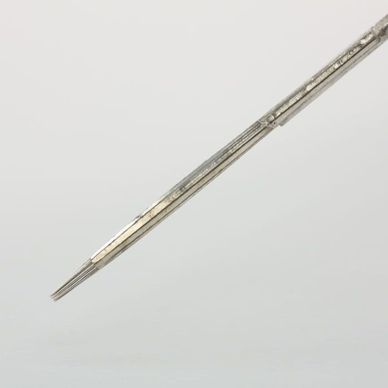 1209RLT Round Liner Super Tight Nuclear Tattoo Needles